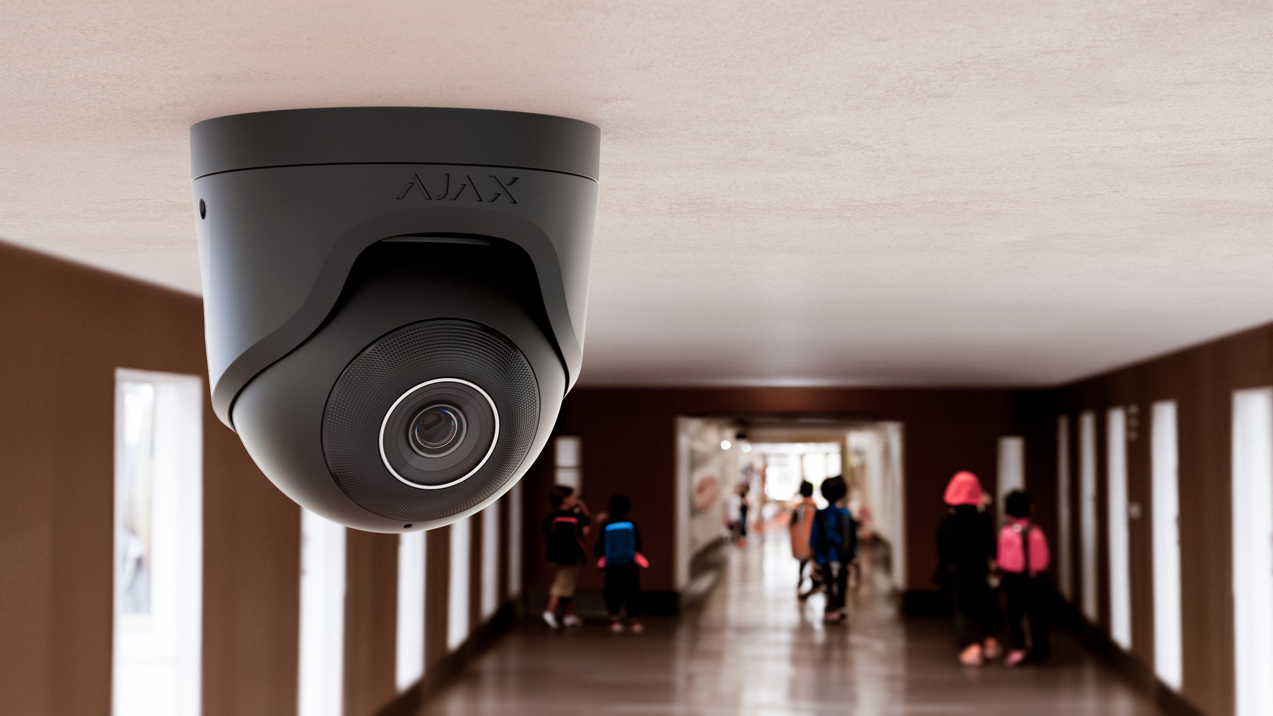 Lifestyle Ajax TurretCam Black school