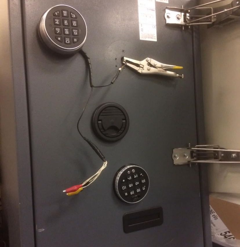 Safe opening locksmiths can work on electronic combination locks and manual locks. 